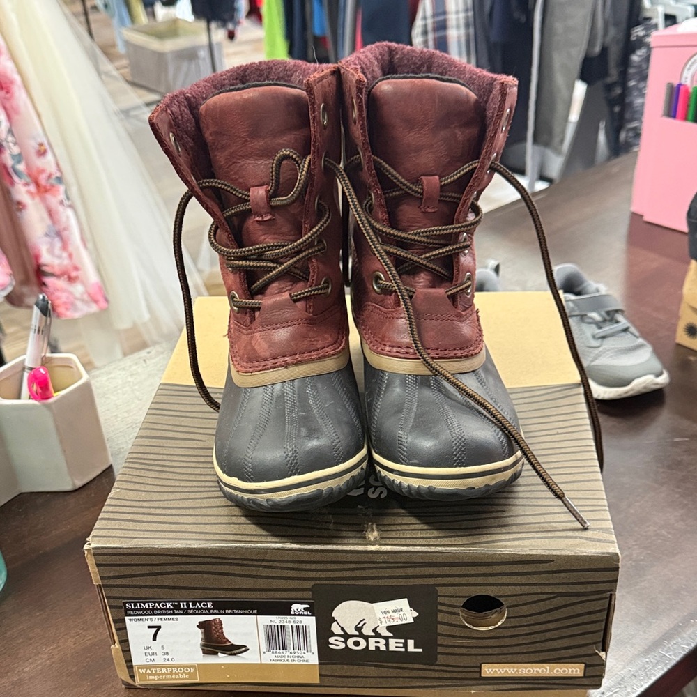 Sorel Slimpack II Lace-Up Boots in Brown and Gray
